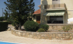 Luxury 4 bedroom villa with swimming pool for sale in Konia