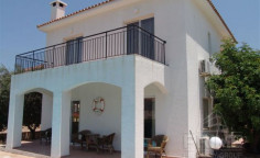 Luxury 3 bed furnished villa with swimming pool for sale in Peyia