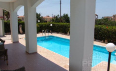 Luxury 3 bed furnished villa with swimming pool for sale in Peyia