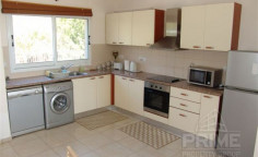 Large 2 bedroom furnished apartment with swimming pool for sale in Peyia