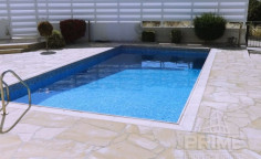 Lovely 4 bed villa with swimming pool for sale in Sea Caves