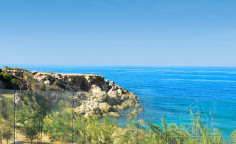Large 4 bedroom villa for sale in Chloraka