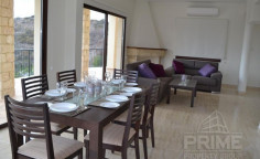 Spacious 3 bed villa for sale in Peyia