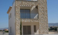 3 bed villa for sale in Chloraka