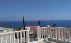 Luxury 3 bed villa with swimming pool for sale in Pissouri