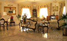 Lovely 5 bedroom villa for sale in Tala