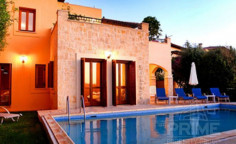 Beautiful 3 bedroom villa with swimming pool for sale in Aphrodite Hills