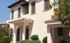 4 bedroom furnished villa in a seafront complex with swimming pool for sale in Latsi.