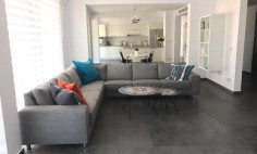 Lovely 3 bedrooms penthouse for sale in Neapolis