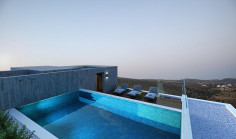 Large 2 bedroom apartment with swimming pool for sale in Germasogeia