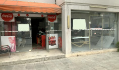 Spacious shop to rent in Agioi Omologites