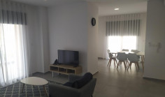 Large 2 bedrooms apartment for sale in Universal