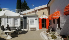 5 bedroom house with swimming pool for sale in Tsada