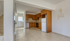 3 bedroom maisonette for sale in Paralimni