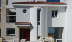 Spacious 4 bedroom house for sale in Episkopi