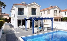 3 bedroom house in Mazotos 