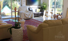 4 bedroom furnished villa for sale in Mesovounia