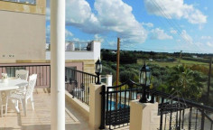 Spacious 4 bedroom villa with swimming pool for sale in Yeroskipou