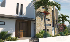 Spacious 4 bedroom villa with swimming pool for sale in Livadia
