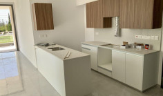 Large 2 beds apartment for sale in Strovolos