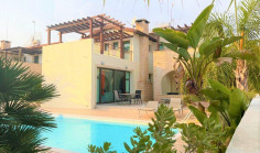 House (detached) in Agia Thekla, Famagusta for rent 