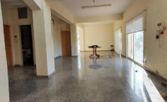 Lovely 4 bedrooms house with swimming pool for sale in Strovolos