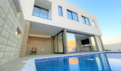 Lovely 3 bedroom house with swimming pool for sale in Pernera