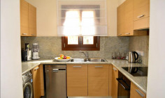 2 bedroom furnished apartment with swimming pool to rent in Aphrodite Hills