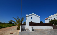 2 bedroom villa with swimming pool for sale in Pernera