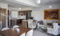 3 bedroom furnished maisonette with swimming pool for sale in Kapparis