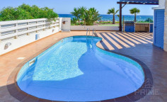 5 bedroom furnished villa with swimming pool for sale in Agia Thekla