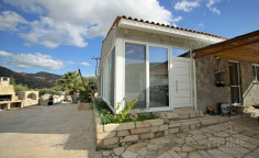 3 bedroom bungalow with swimming pool for sale in Mathikoloni 3 bedroom bungalow with swimming pool for sale in Mathikoloni