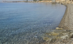 5 bedroom beachfront villa with pool in Ormidia 