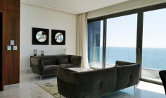 Beautiful 3 bedroom apartment with swimming pool to rent in Germasogeia Tourist Area