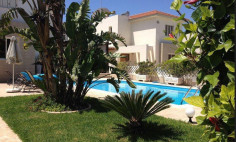 4 bedroom furnished house with swimming pool for sale in Kapparis