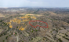 Field in Kapedes, Nicosia 