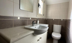 3 bedroom furnished house with swimming pool to rent in Germasogeia