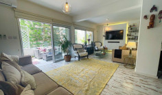 Beautiful 3 bedroom furnished apartment to rent in Neapolis