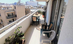 2 bedroom apartment for sale in Larnaka town near finikoudes 