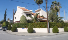 Luxury 4 bedroom house for sale in Agios Nicolaos