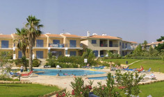 Lovely 2 bed apartment with swimming pool for sale in Kato Paphos