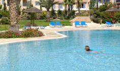 Lovely 2 bed apartment with swimming pool for sale in Kato Paphos