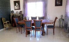 5 bedroom villa with swimming pool for sale in Agia Fyla