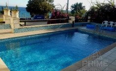 5 bedroom villa with swimming pool for sale in Agios Tychonas