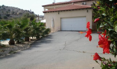 Beautiful 3 bedroom furnished house with swimming pool for sale in Agios Tychonas
