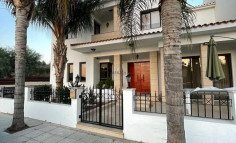 5 bedroom house in Aradippou 