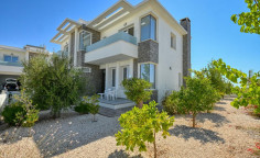 Modern 4 bedroom villa in Paralimni for sale 