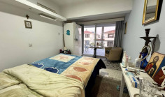 A two storey, 2 bedroom fully renovated maisonette with sea views in a A two storey, 2 bedroom fully renovated maisonette with sea views in a