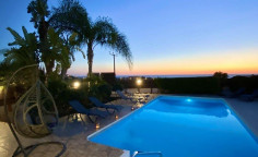 5 bedroom 4 bathroom villa for sale in Chloraka 