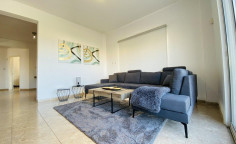 5 bedroom 4 bathroom villa for sale in Chloraka 